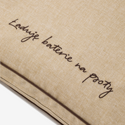 Legowisko z łuską gryki dla psa beżowe – różne rozmiary