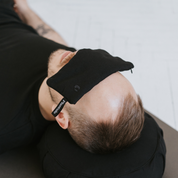 Poduszka na oczy z siemieniem lnianym czarna